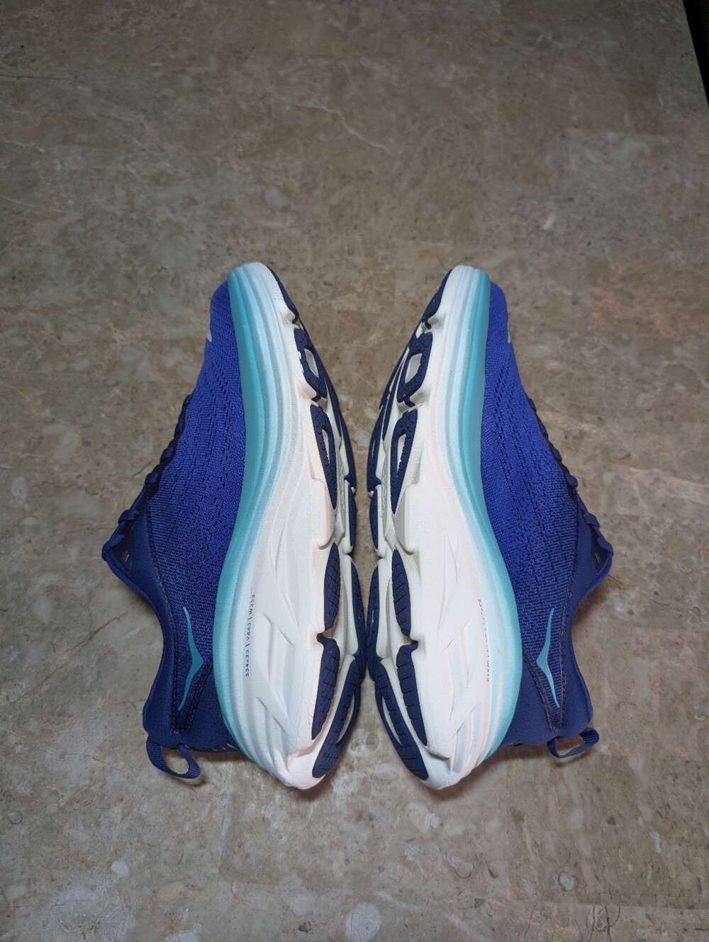 Hoka One One Bombi 8 Bellwether Blue Running Cushioned Shoes Women's Size 8.5 - Picture 7 of 10